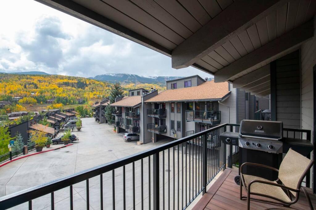 Updated 3 Bedroom 2 Ba With Pool & Hot Tub - Stunning Mountain Views! Snowmass Village Exteriör bild