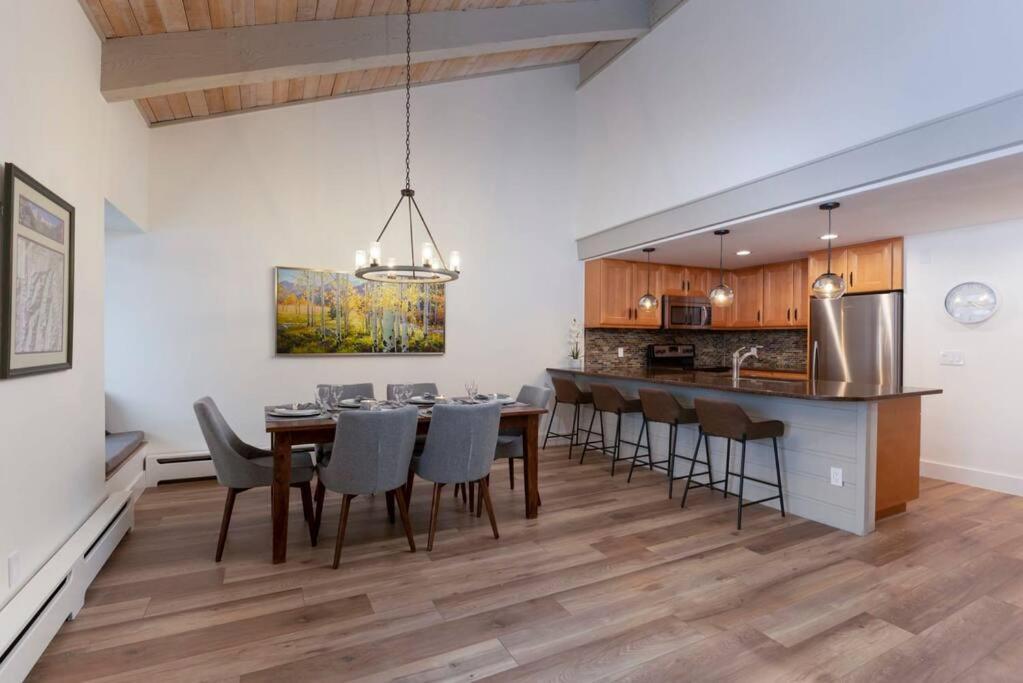 Updated 3 Bedroom 2 Ba With Pool & Hot Tub - Stunning Mountain Views! Snowmass Village Exteriör bild